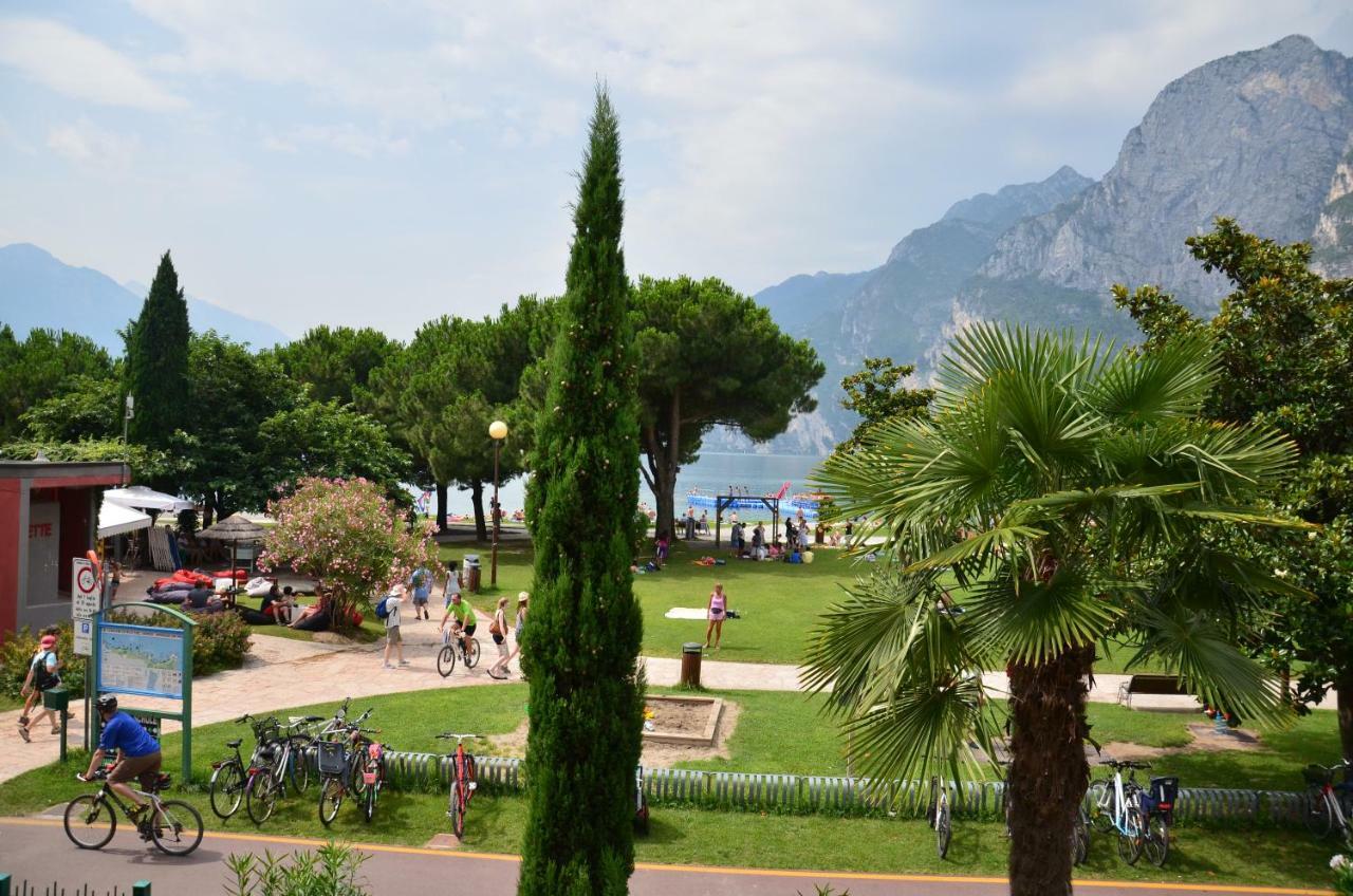 Club Nautico - Phoenix Studio Lake View Riva del Garda Luaran gambar