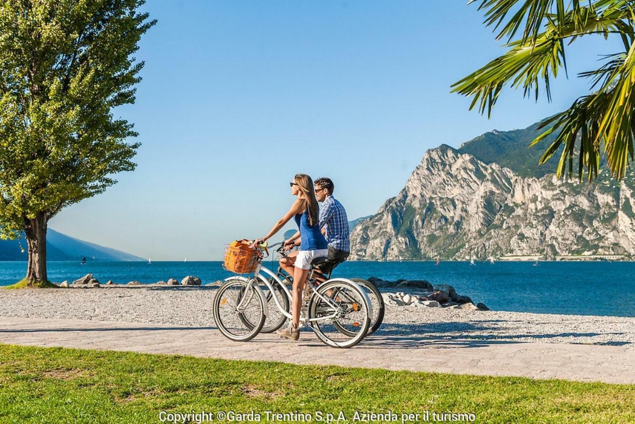 Club Nautico - Phoenix Studio Lake View Riva del Garda Luaran gambar